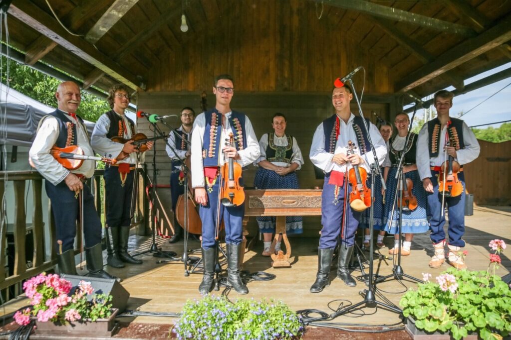 Valassky vojvoda Cimbalova muzika