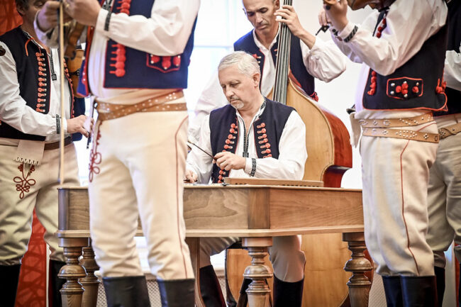 52496854621 35044fd6b2 c