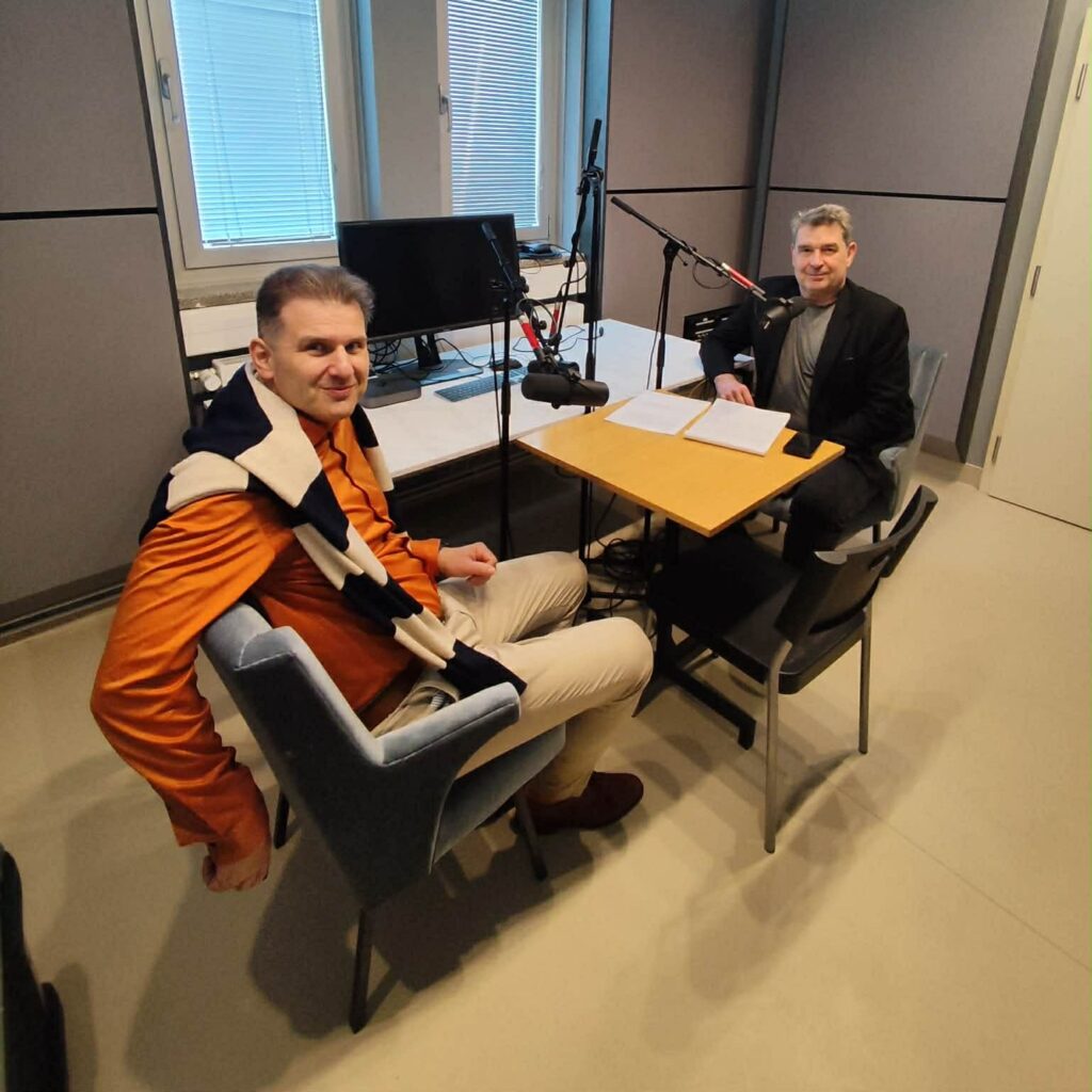 e309b384 ca13 4d16 8ffe 86f192f67ade